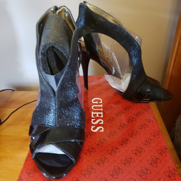 Guess Shoes - Guess 7.5